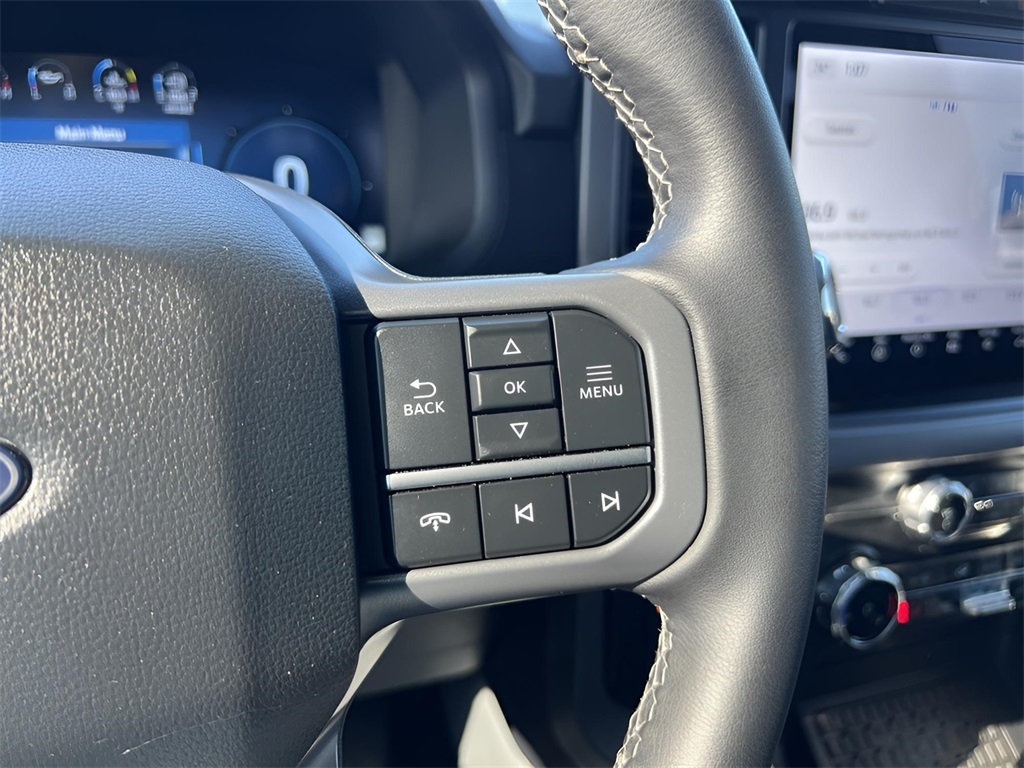 Ford F-150 XLT SuperCrew 4WD 2024