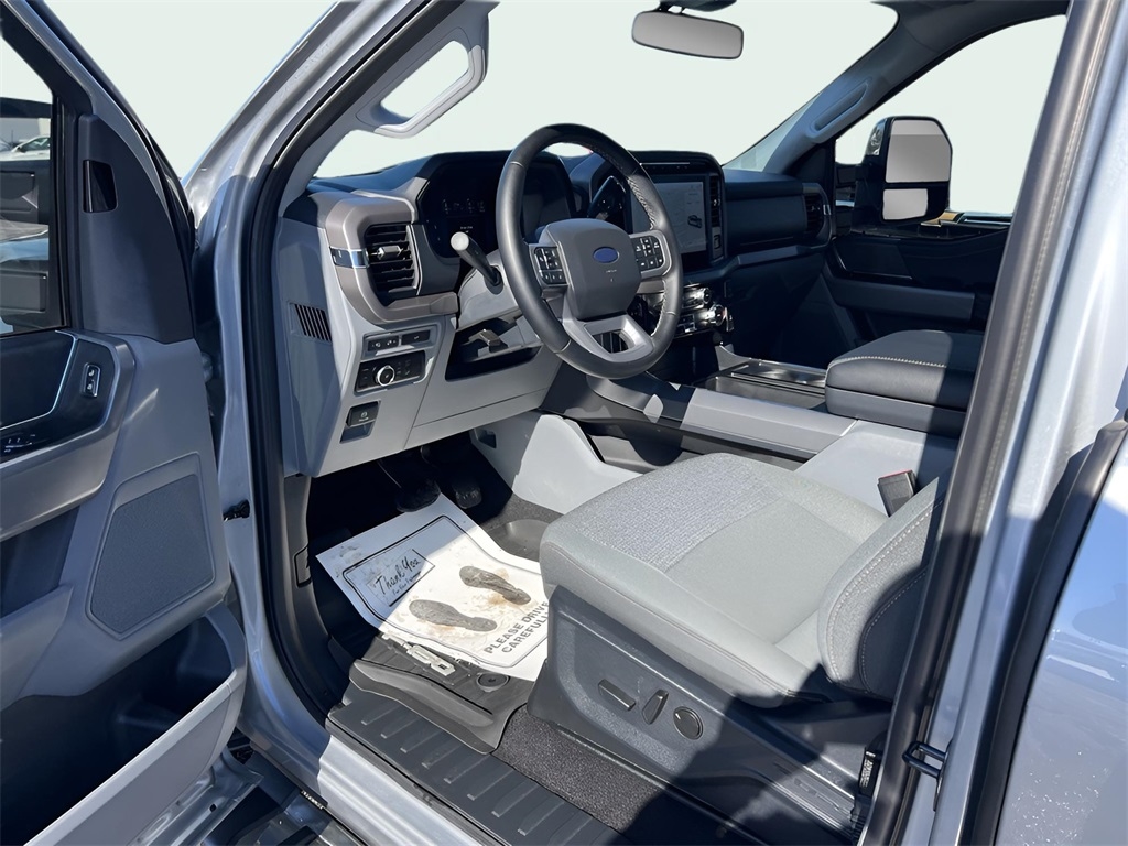 Ford F-150 XLT SuperCrew 4WD 2024