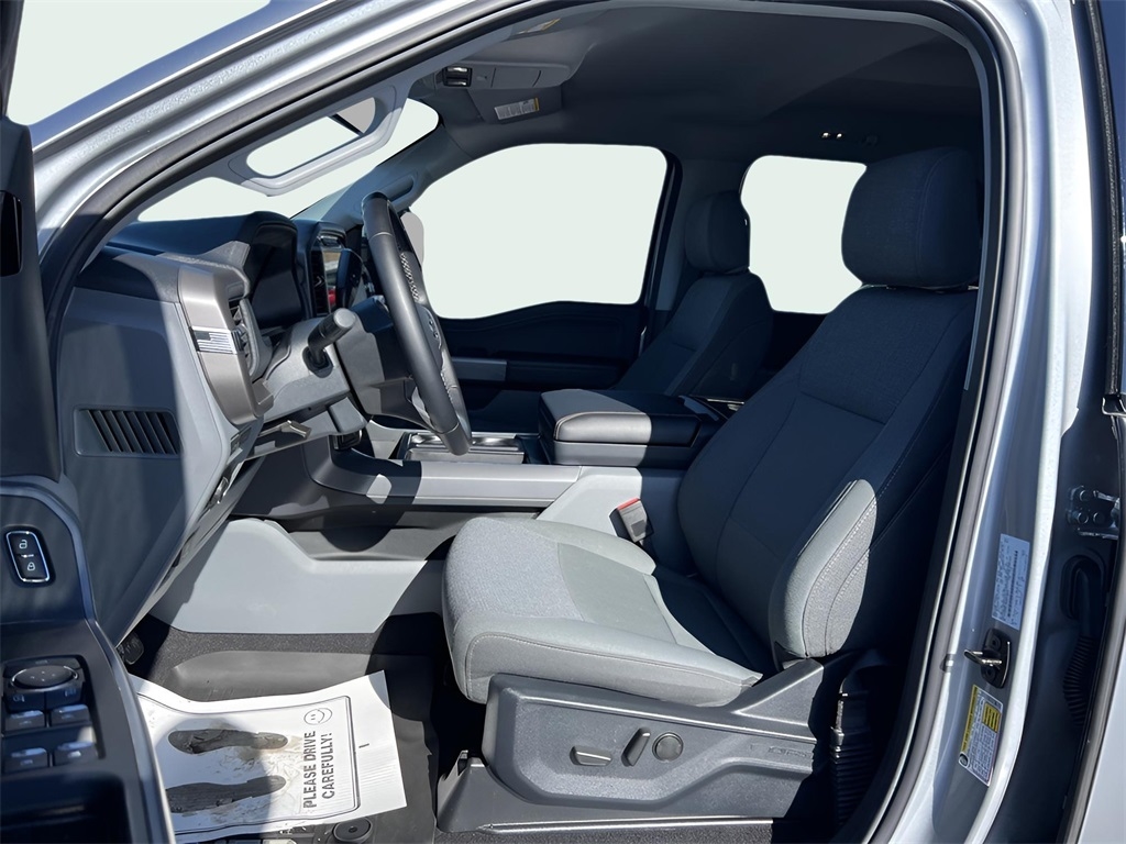 Ford F-150 XLT SuperCrew 4WD 2024