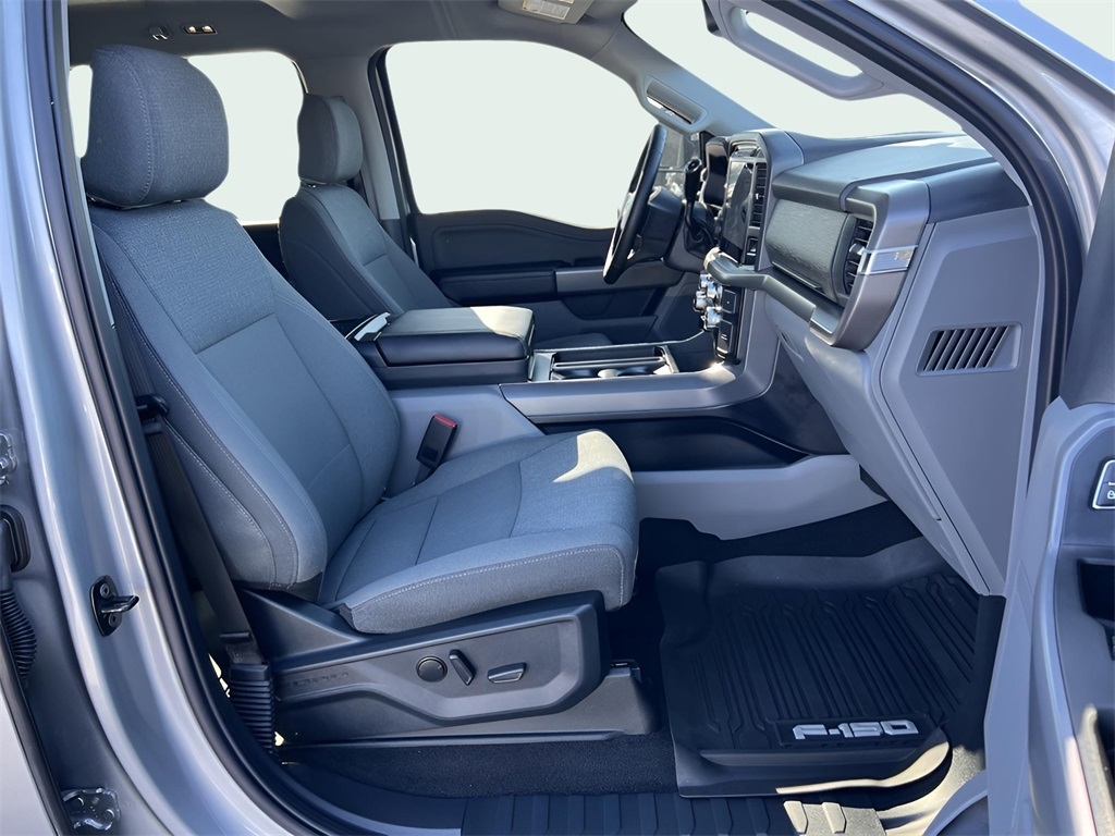 Ford F-150 XLT SuperCrew 4WD 2024