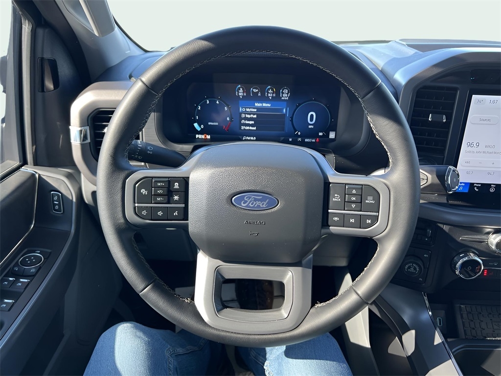 Ford F-150 XLT SuperCrew 4WD 2024