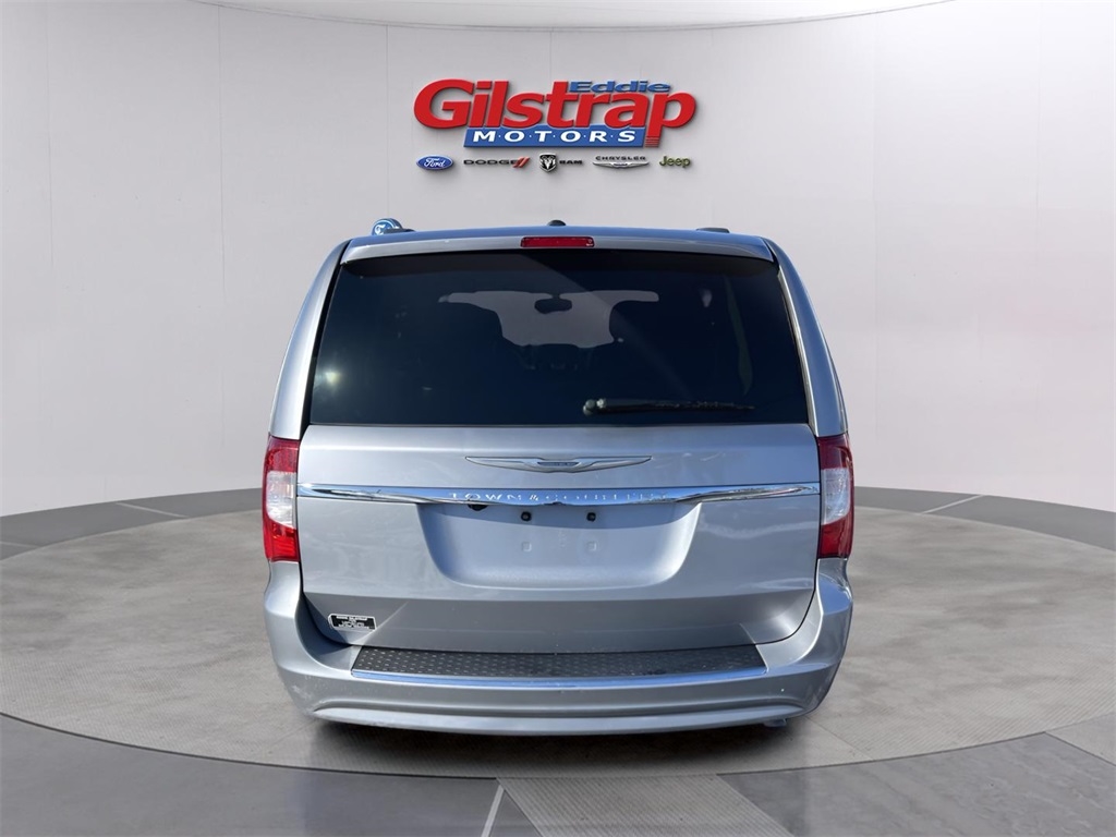 Chrysler Town & Country Touring 2016
