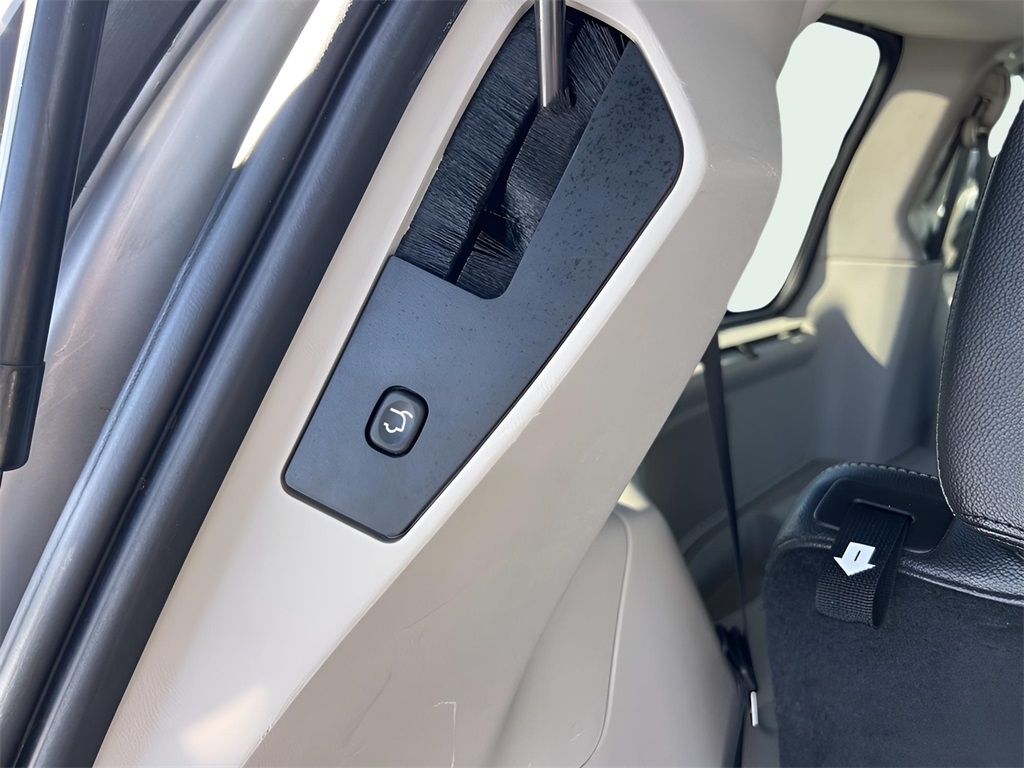 Chrysler Town & Country Touring 2016