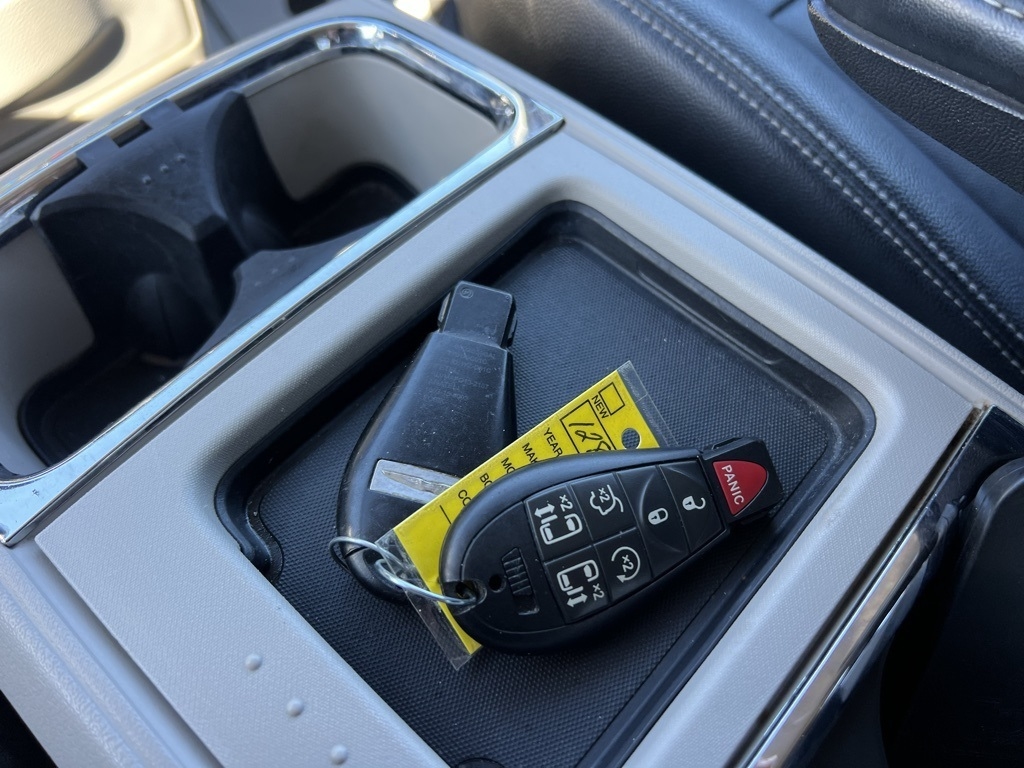 Chrysler Town & Country Touring 2016