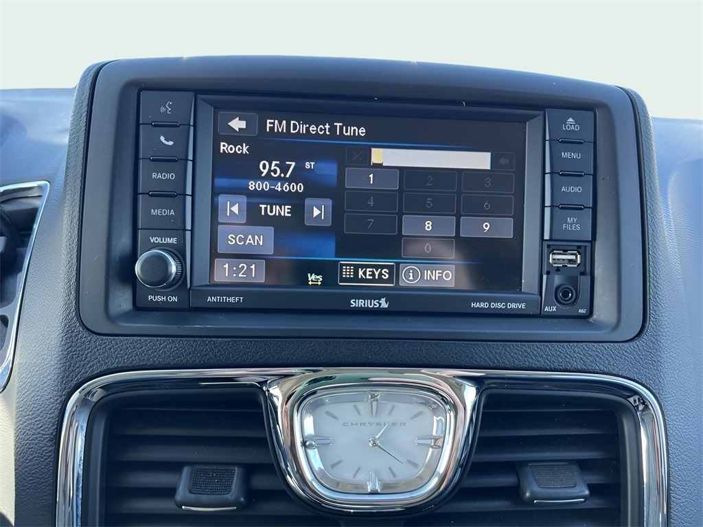 Chrysler Town & Country Touring 2016