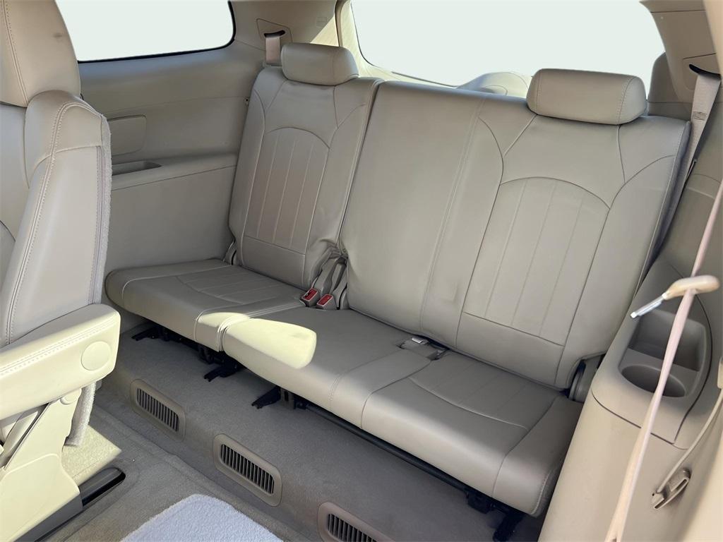 Buick Enclave Leather FWD 2012