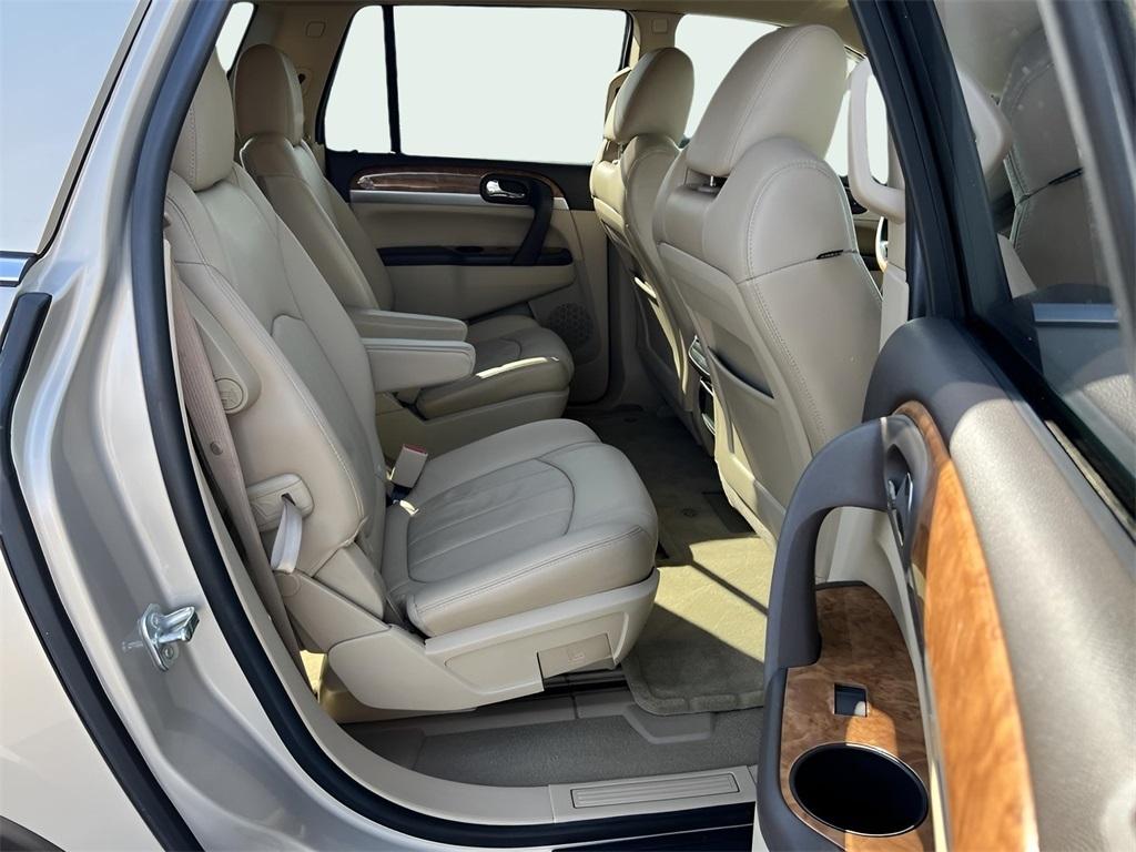 Buick Enclave Leather FWD 2012