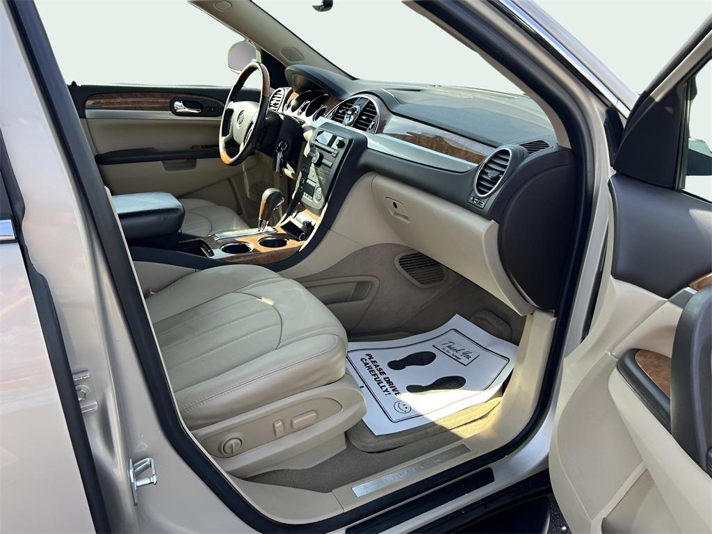 Buick Enclave Leather FWD 2012