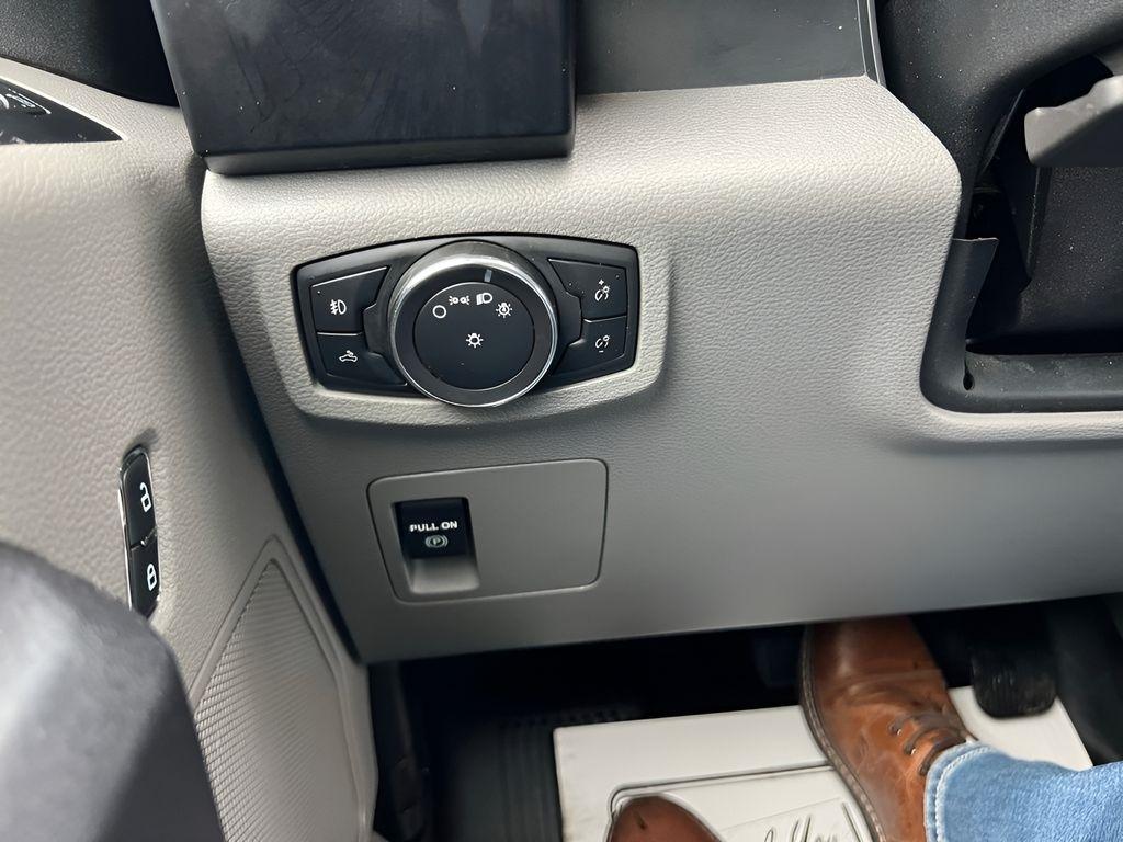 Ford F-150 XL SuperCrew 5.5-ft. Bed 4WD 2019