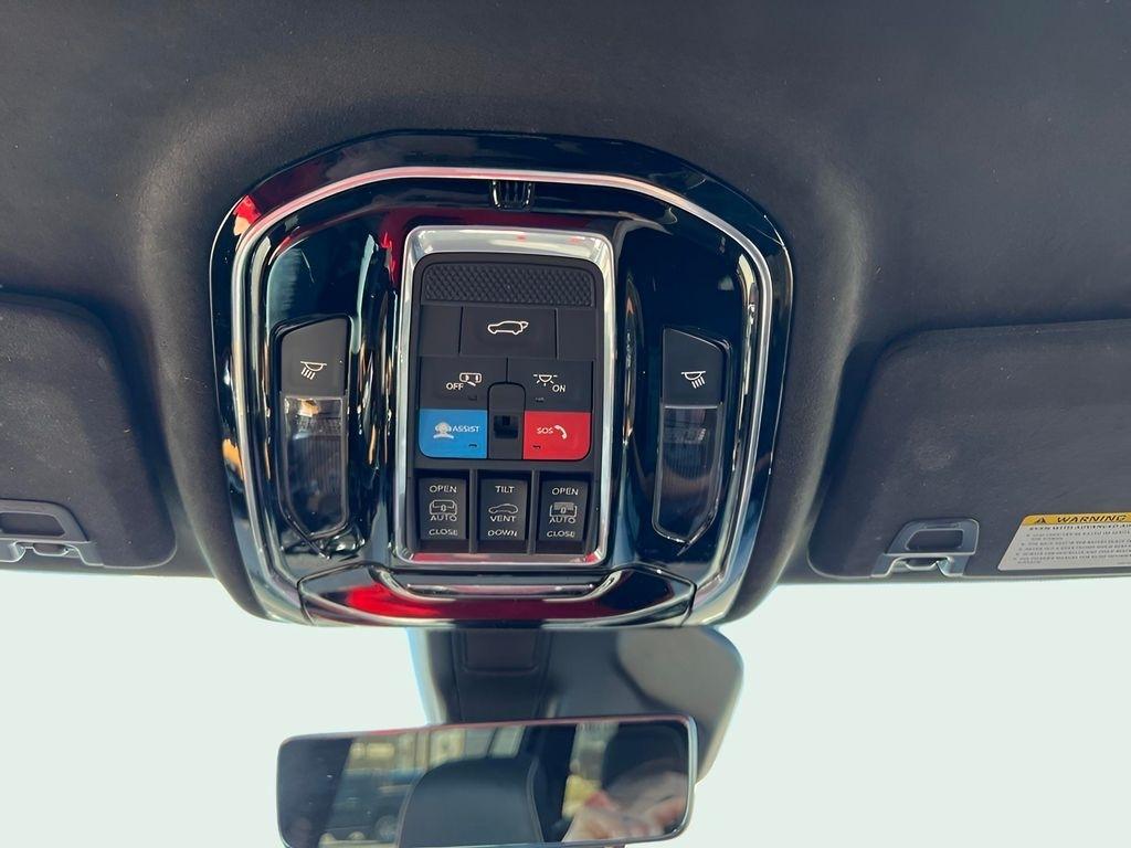 Jeep Grand Cherokee L Summit 4WD 2023