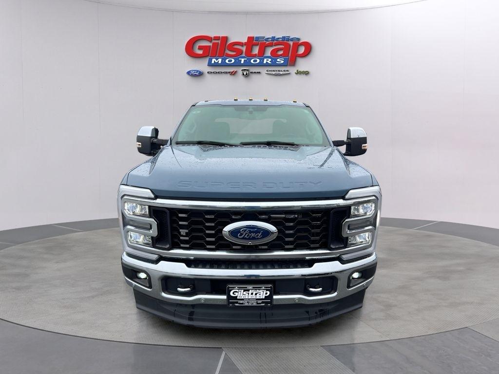 Ford F-350 SD King Ranch Crew Cab Long Bed DRW 4WD 2023