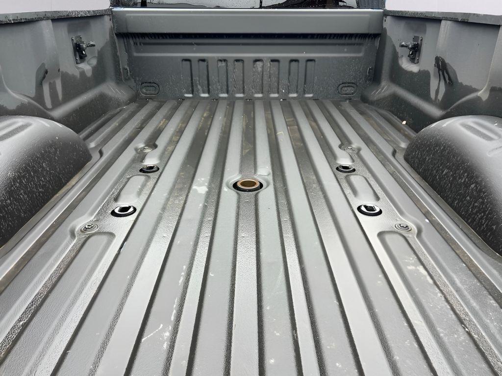 Ford F-350 SD King Ranch Crew Cab Long Bed DRW 4WD 2023