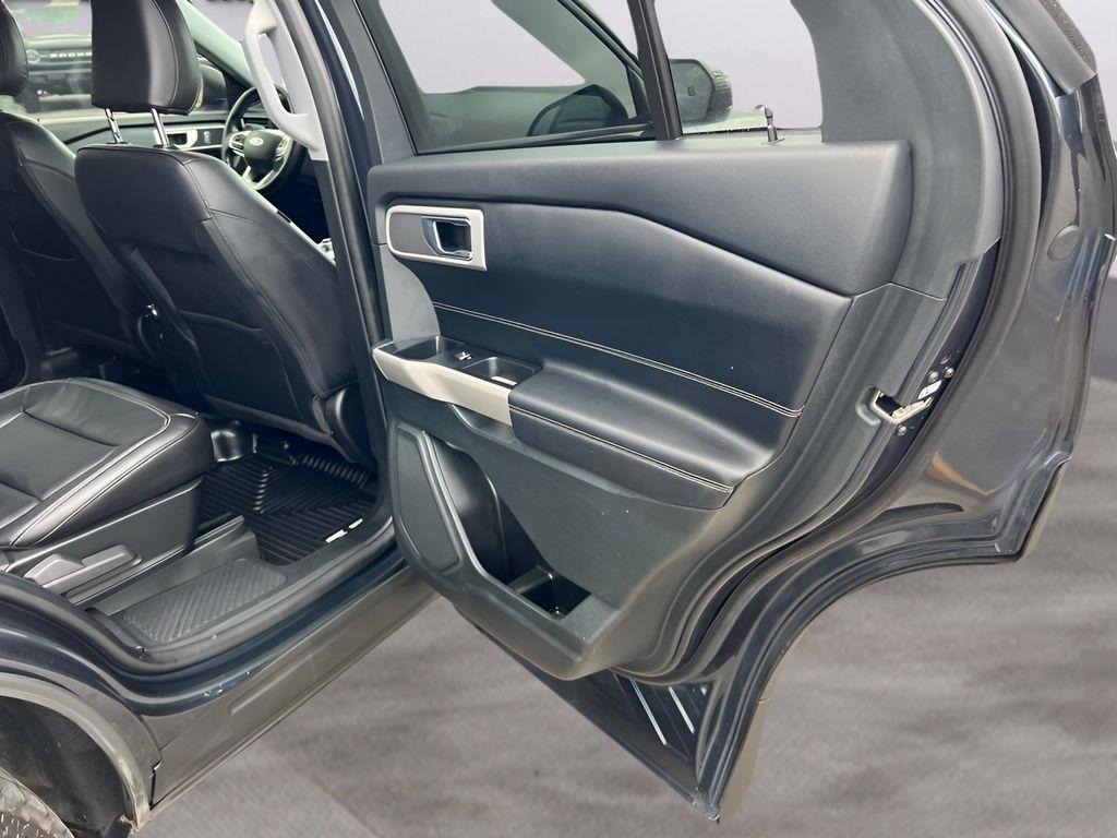 Ford Explorer XLT AWD 2022