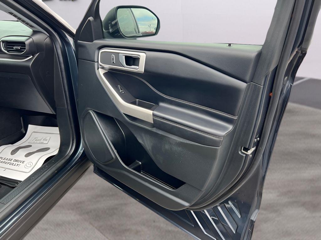 Ford Explorer XLT AWD 2022