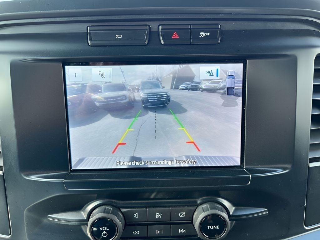 Ford F-150 XL SuperCab 8-ft. Bed 4WD 2023