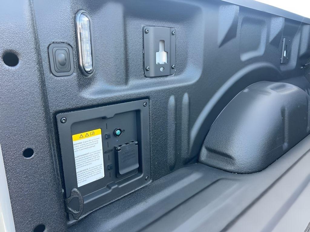 Ford F-150 Lariat SuperCrew 4WD 2024