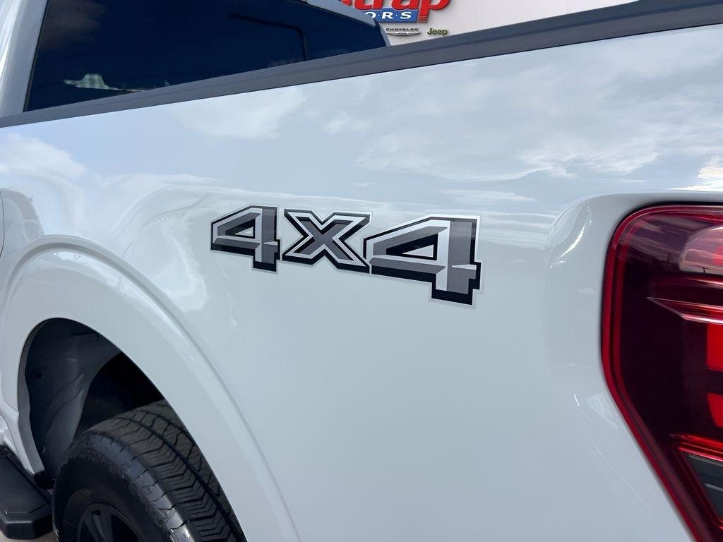 Ford F-150 Lariat SuperCrew 4WD 2024