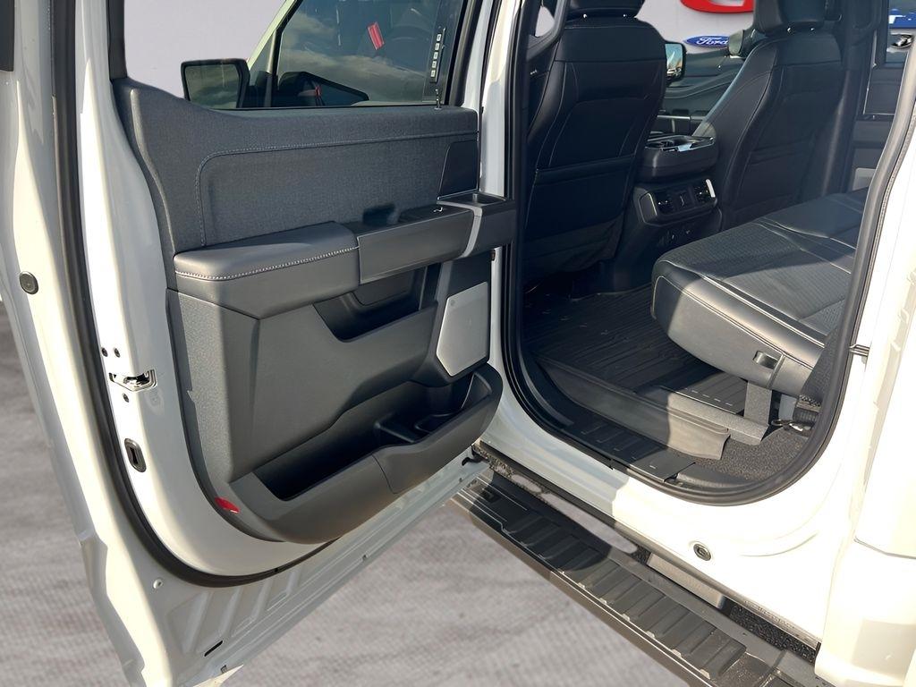 Ford F-150 Lariat SuperCrew 4WD 2024