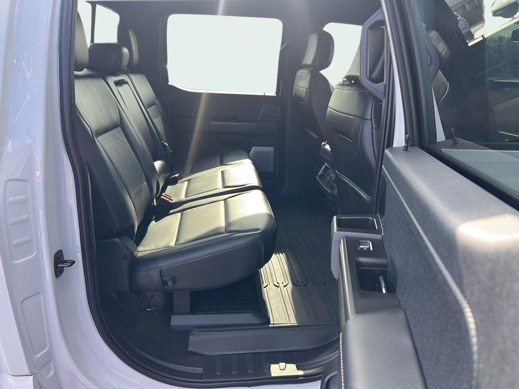 Ford F-150 Lariat SuperCrew 4WD 2024