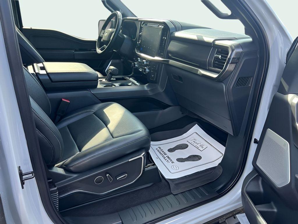 Ford F-150 Lariat SuperCrew 4WD 2024