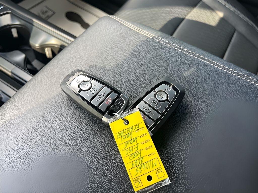 Ford F-150 Lariat SuperCrew 4WD 2024