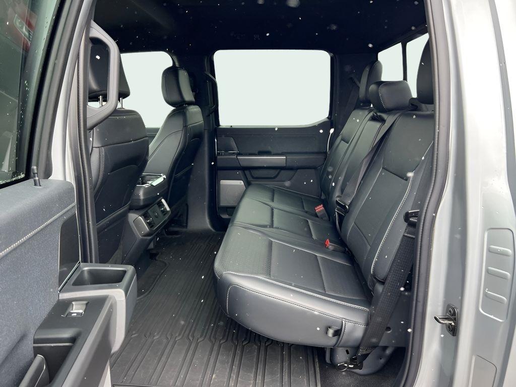 Ford F-150 Lariat SuperCrew 4WD 2025