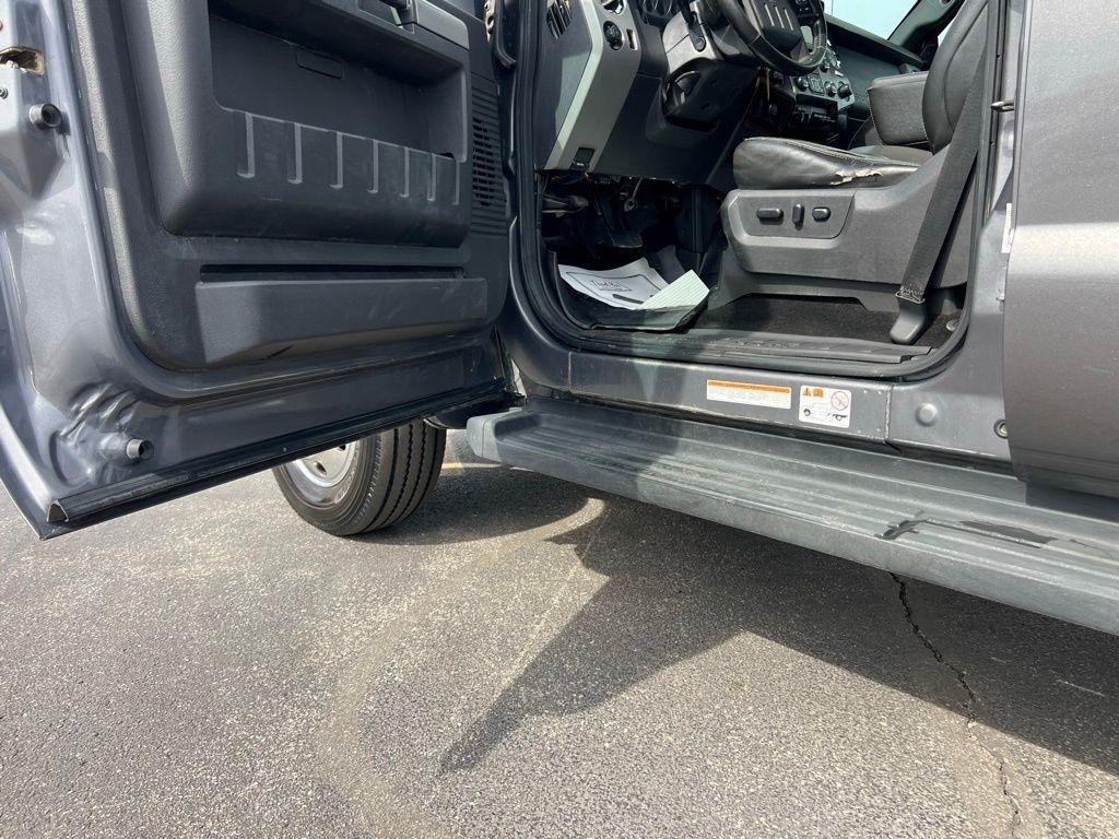 Ford F-450 SD Crew Cab DRW 4WD 2013