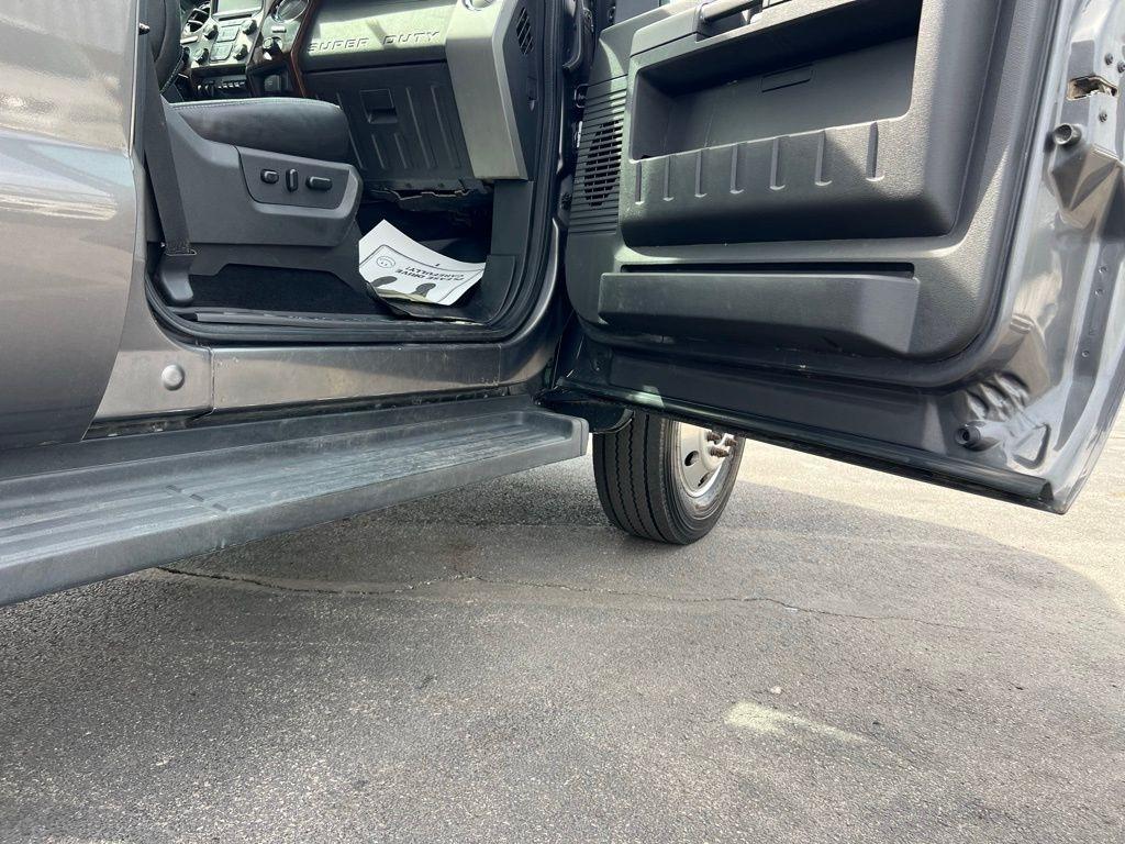 Ford F-450 SD Crew Cab DRW 4WD 2013