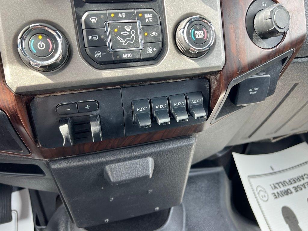 Ford F-450 SD Crew Cab DRW 4WD 2013