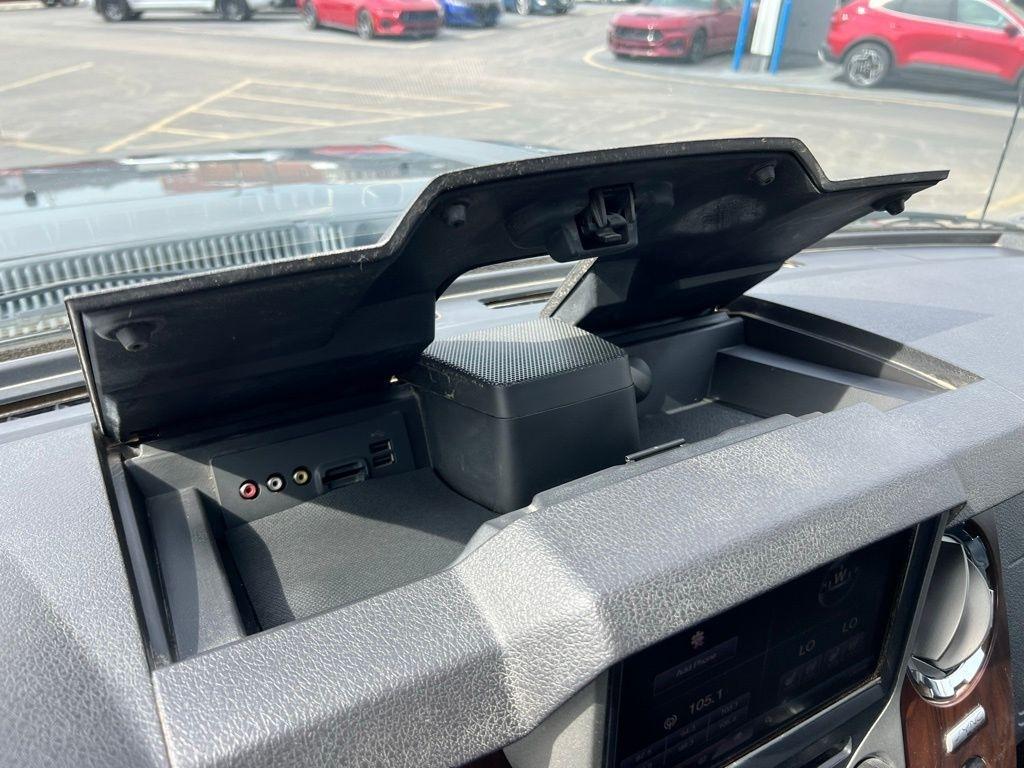 Ford F-450 SD Crew Cab DRW 4WD 2013