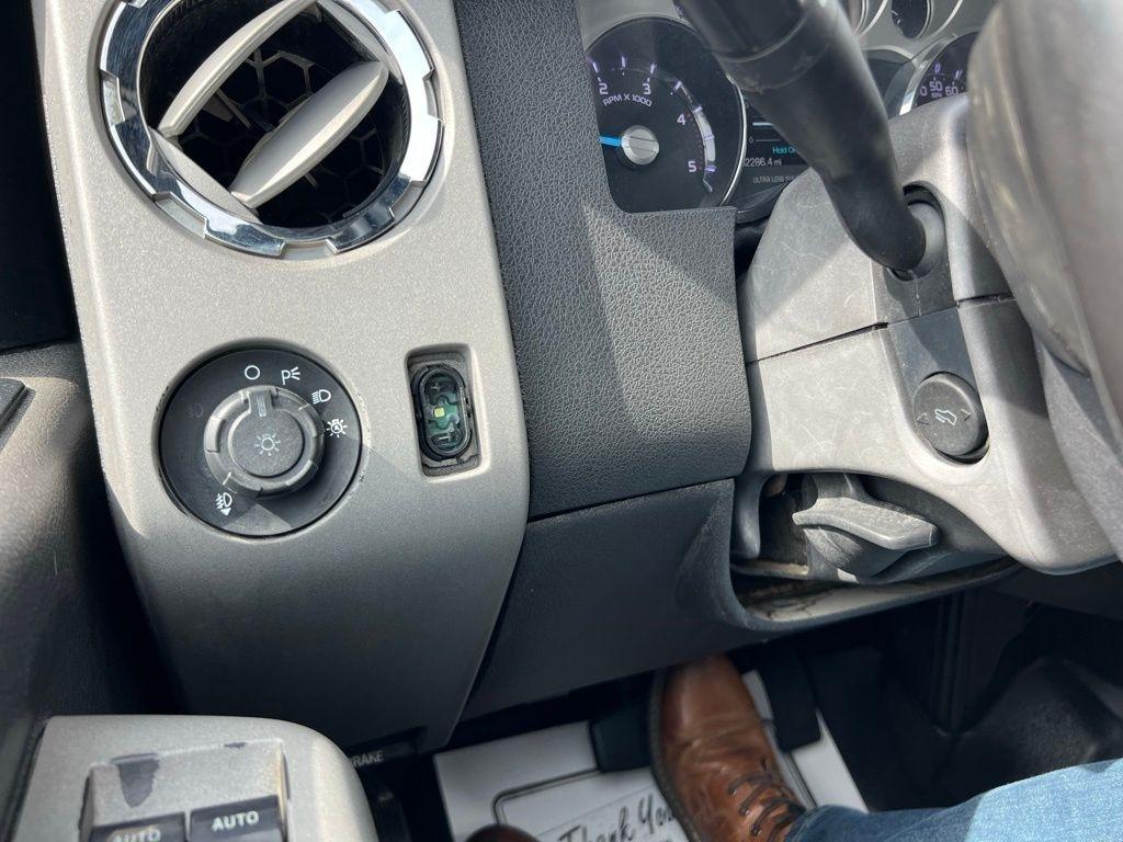 Ford F-450 SD Crew Cab DRW 4WD 2013