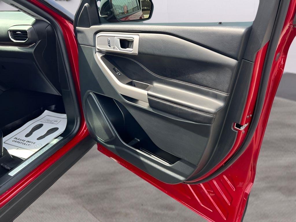 Ford Explorer Limited AWD 2023