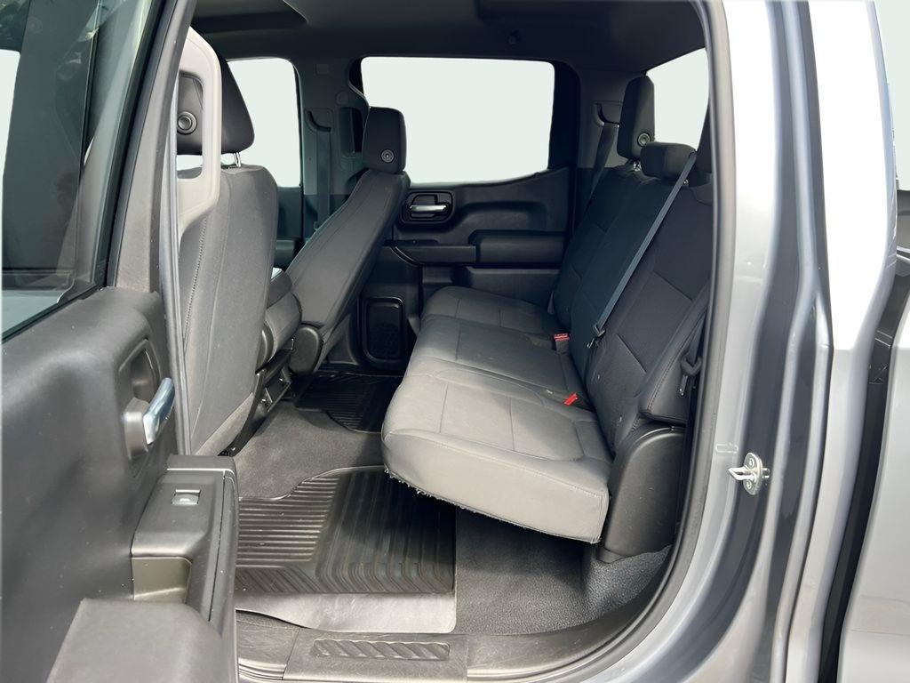 Chevrolet Silverado 1500 Custom Crew Cab Long Box 4WD 2020