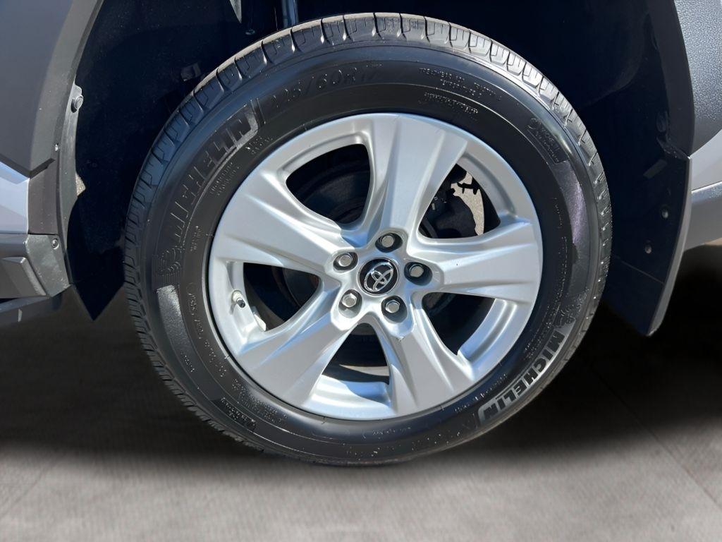 Toyota RAV4 XLE AWD 2019