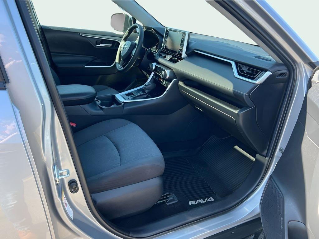 Toyota RAV4 XLE AWD 2019