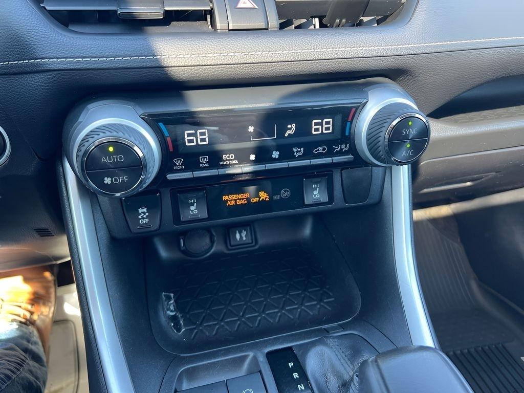 Toyota RAV4 XLE AWD 2019