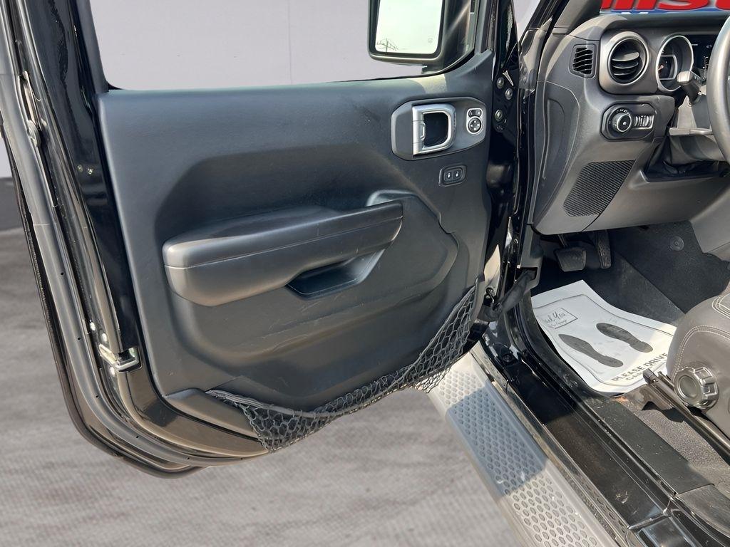 Jeep Wrangler Unlimited Sport 2018