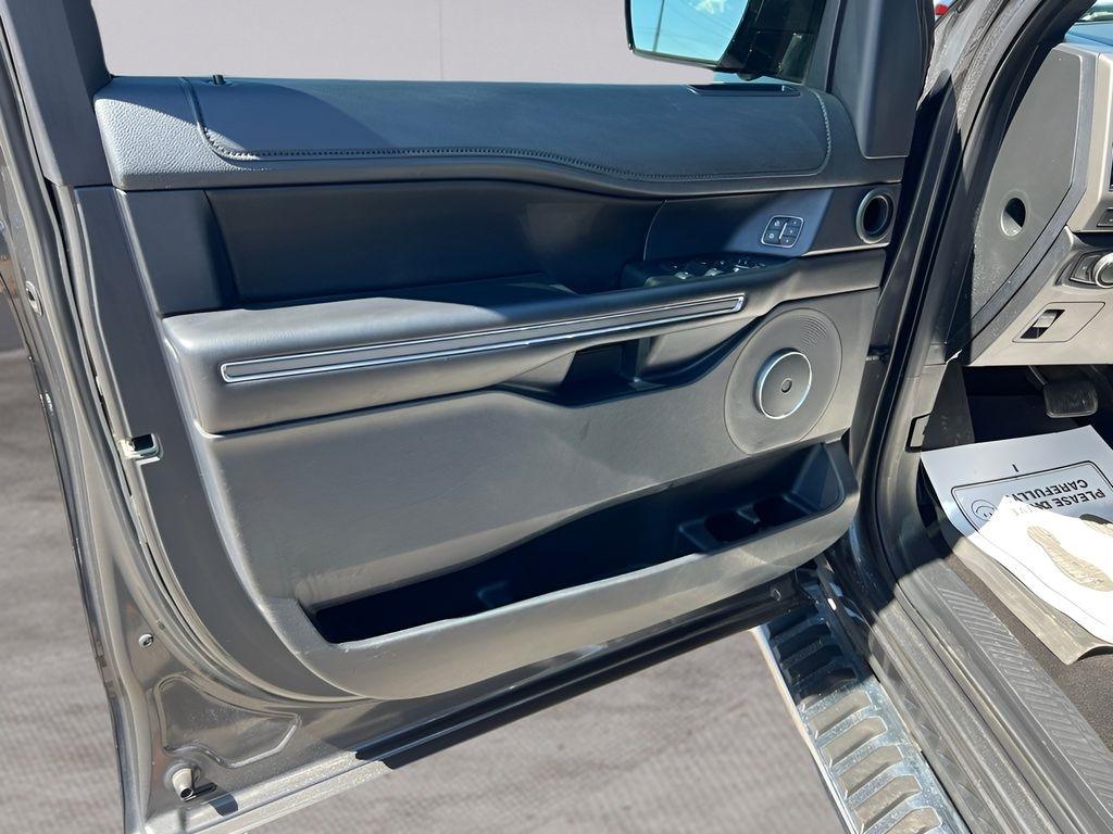 Ford Expedition XLT 4WD 2020