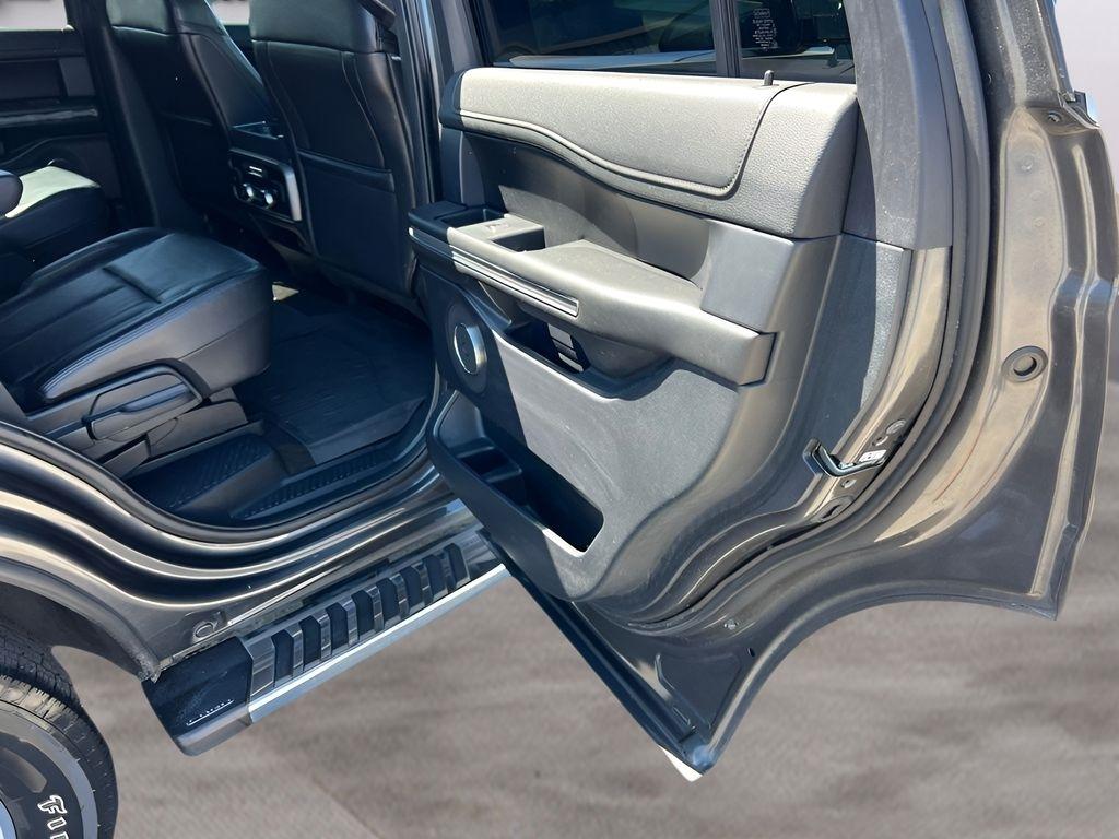 Ford Expedition XLT 4WD 2020