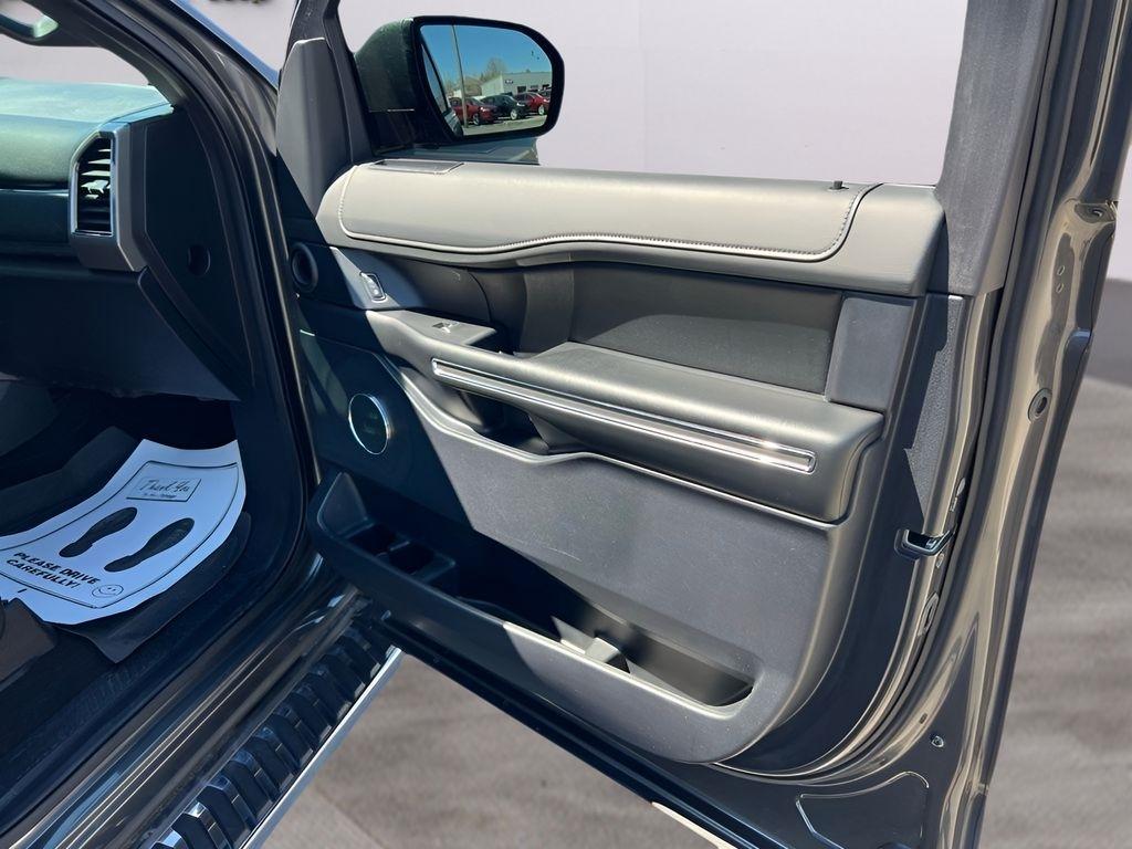 Ford Expedition XLT 4WD 2020