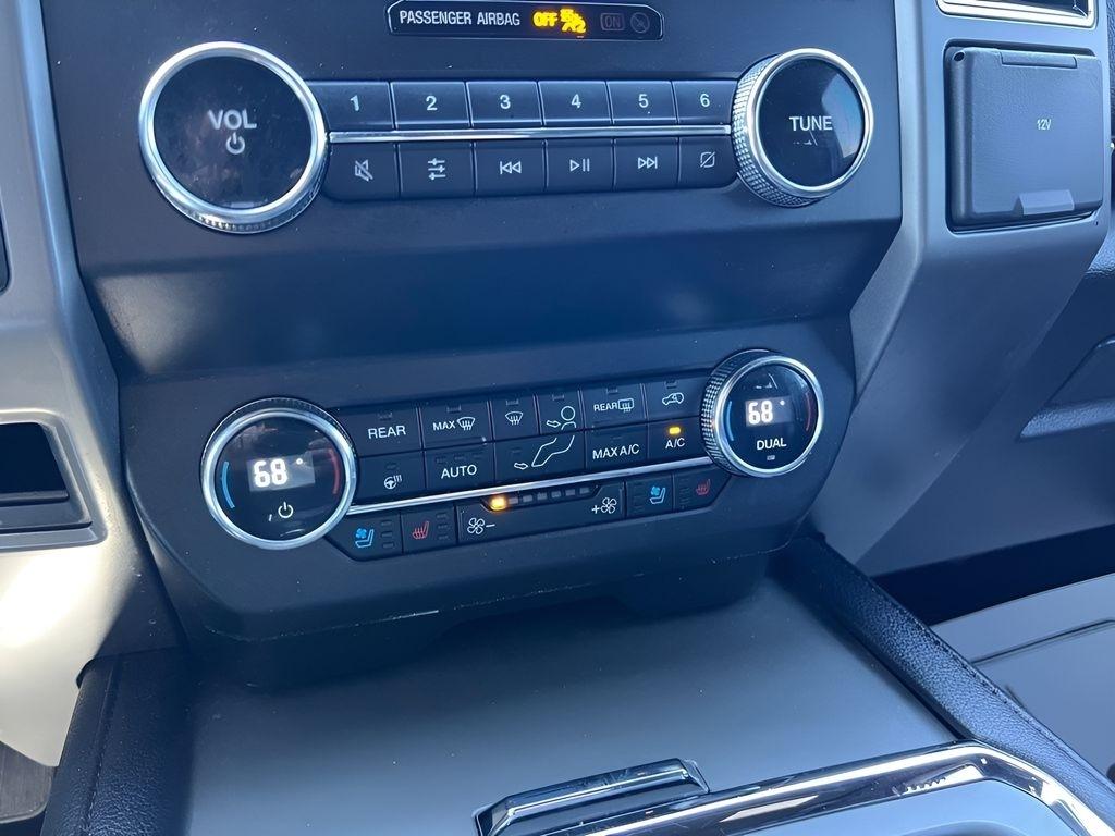 Ford Expedition XLT 4WD 2020