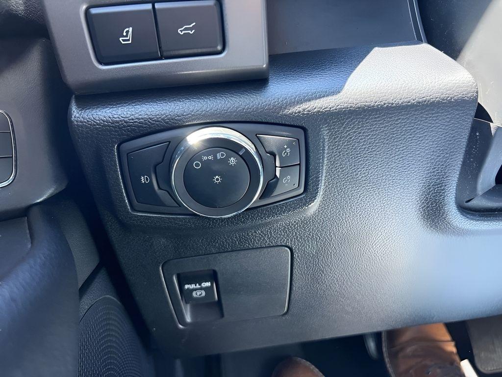 Ford Expedition XLT 4WD 2020