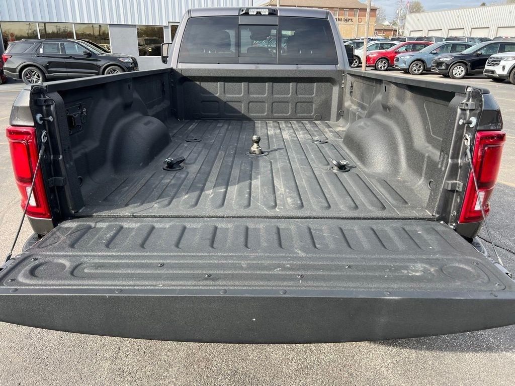 RAM 3500 Big Horn Crew Cab LWB 4WD DRW 2025