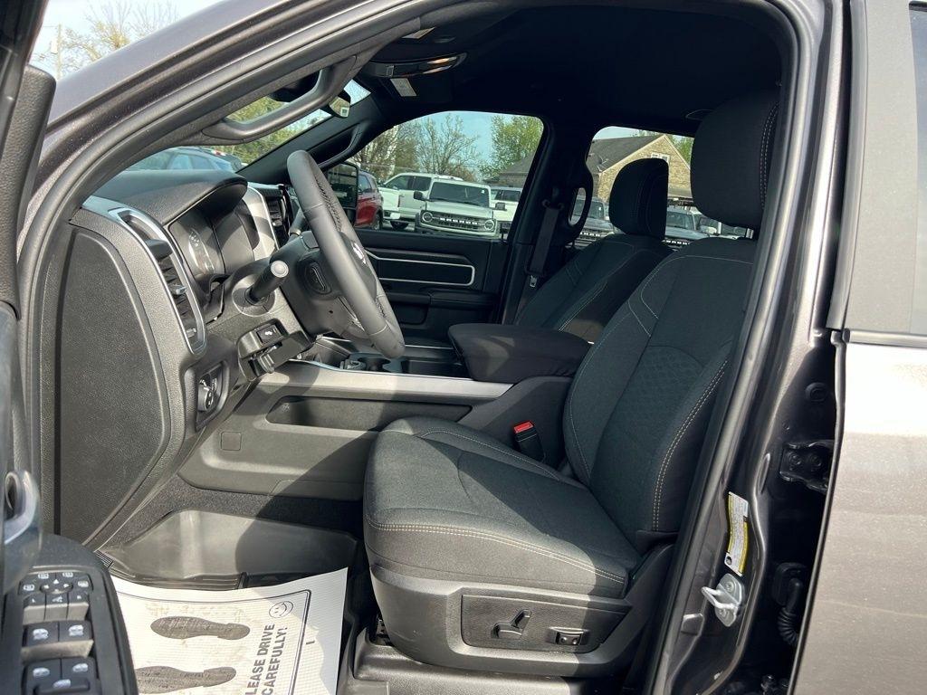 RAM 3500 Big Horn Crew Cab LWB 4WD DRW 2025