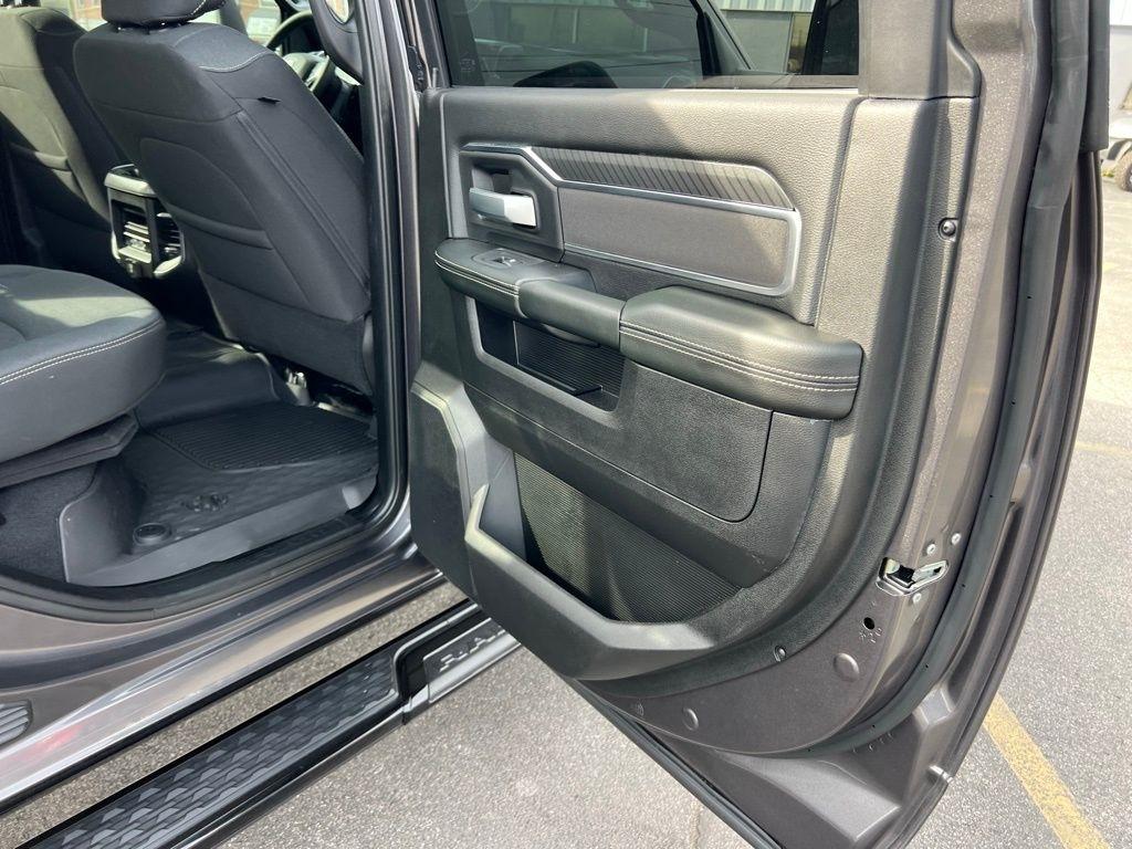 RAM 3500 Big Horn Crew Cab LWB 4WD DRW 2025