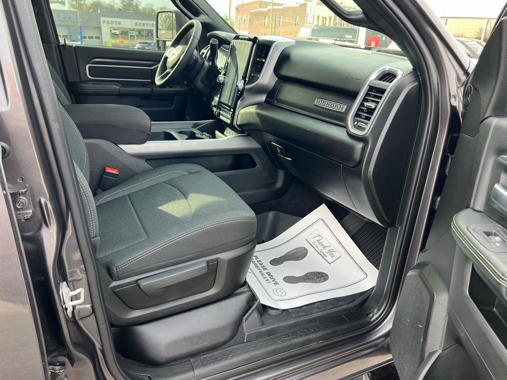 RAM 3500 Big Horn Crew Cab LWB 4WD DRW 2025