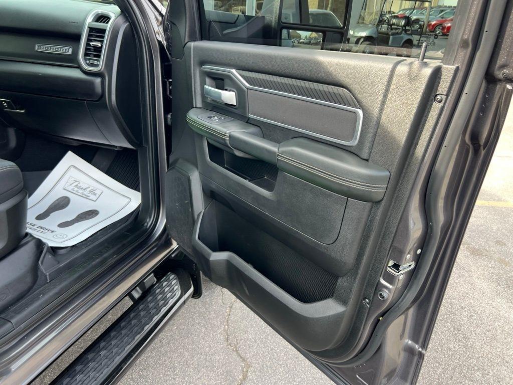 RAM 3500 Big Horn Crew Cab LWB 4WD DRW 2025