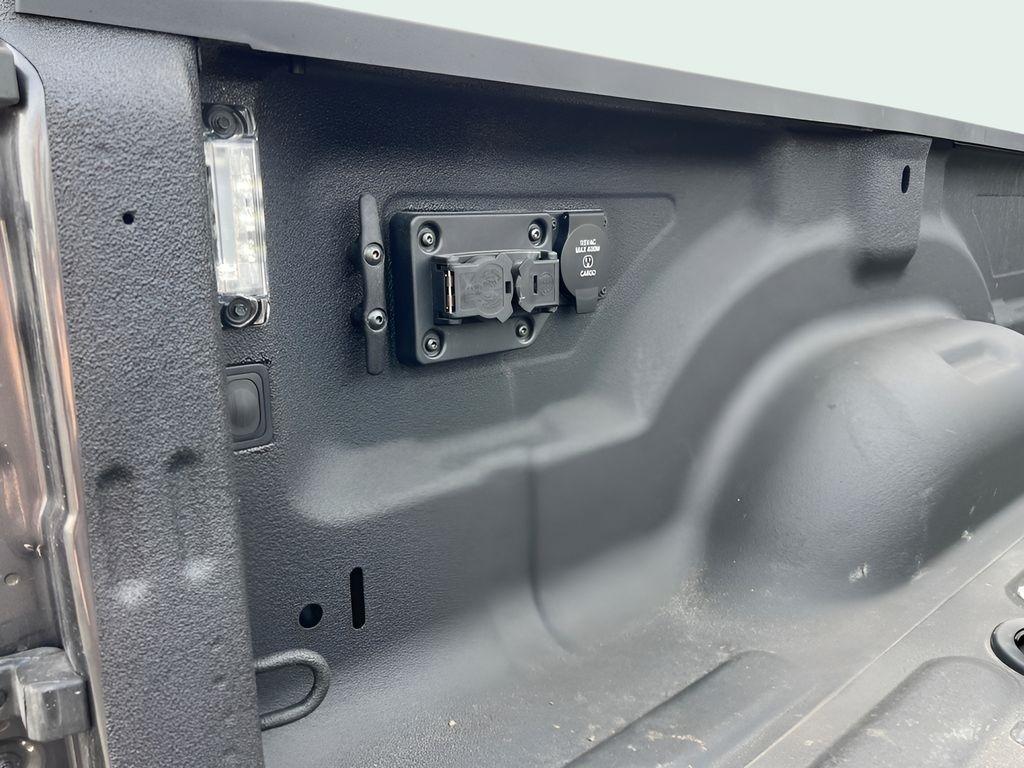 RAM 3500 Big Horn Crew Cab LWB 4WD DRW 2025