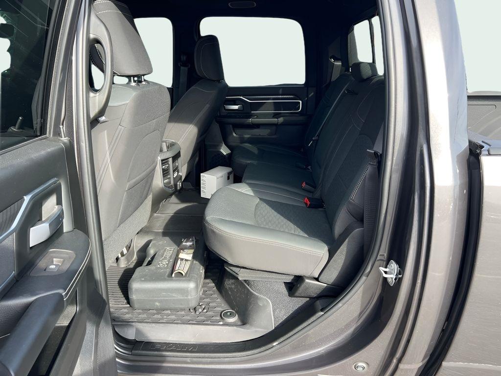 RAM 3500 Big Horn Crew Cab LWB 4WD DRW 2025