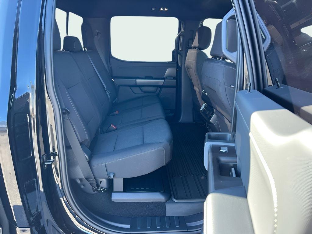 Ford F-150 XLT SuperCrew 4WD 2024